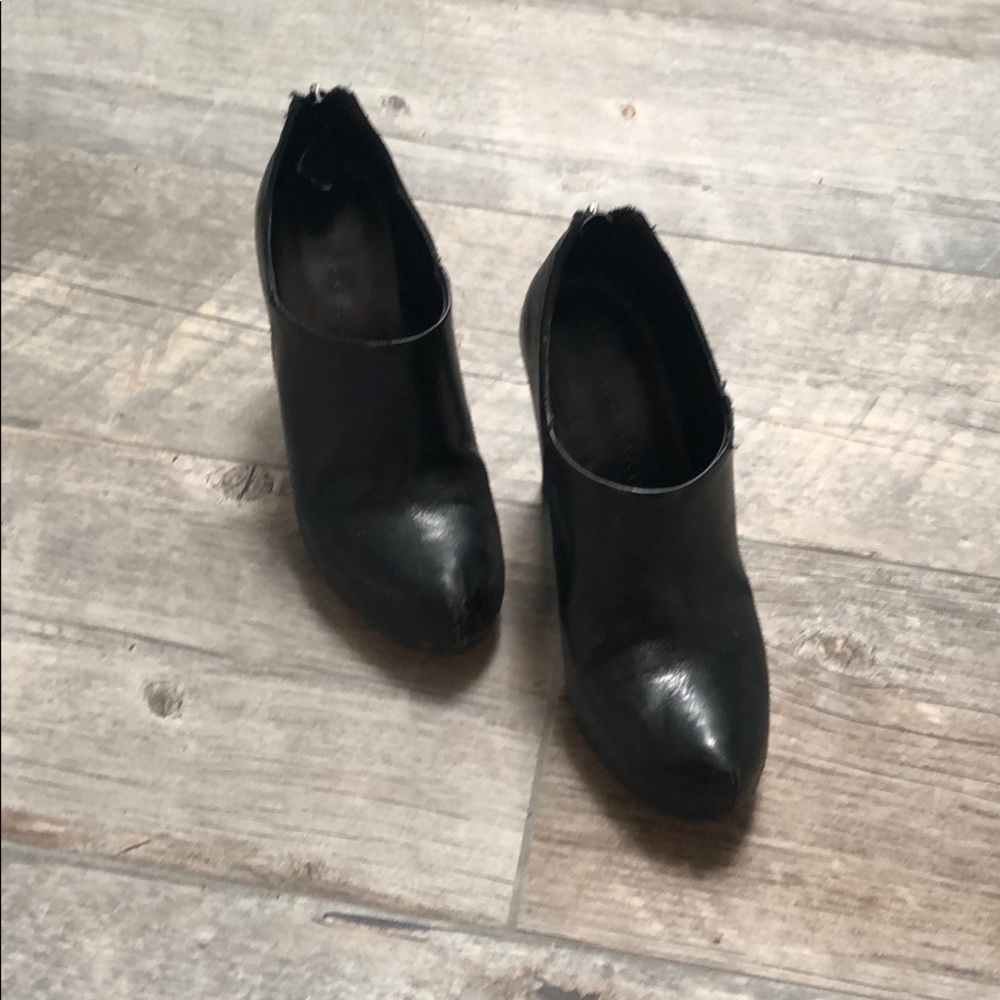 Black bootie
